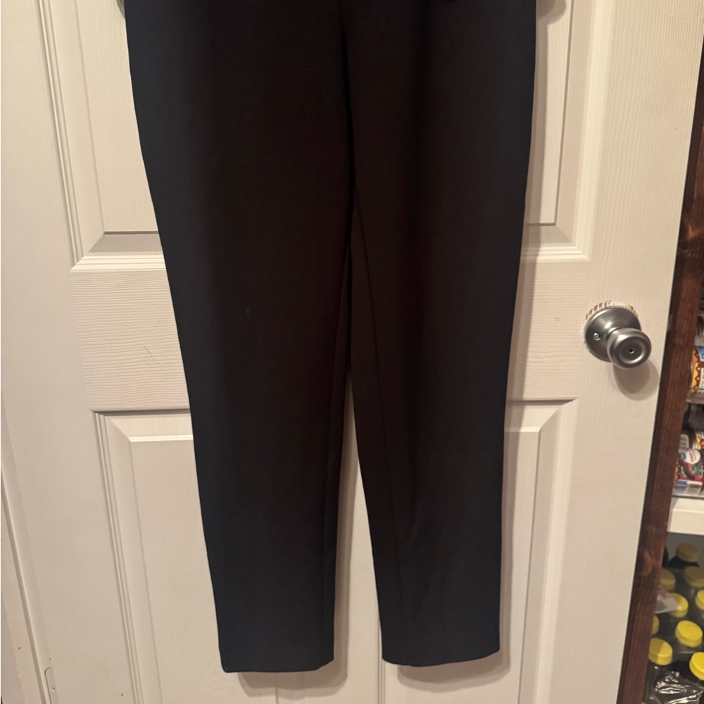 Adrianna Papell Sz Small Black & White Satin Collar Pantsuit w/ peplum/back zip - Picture 8 of 14